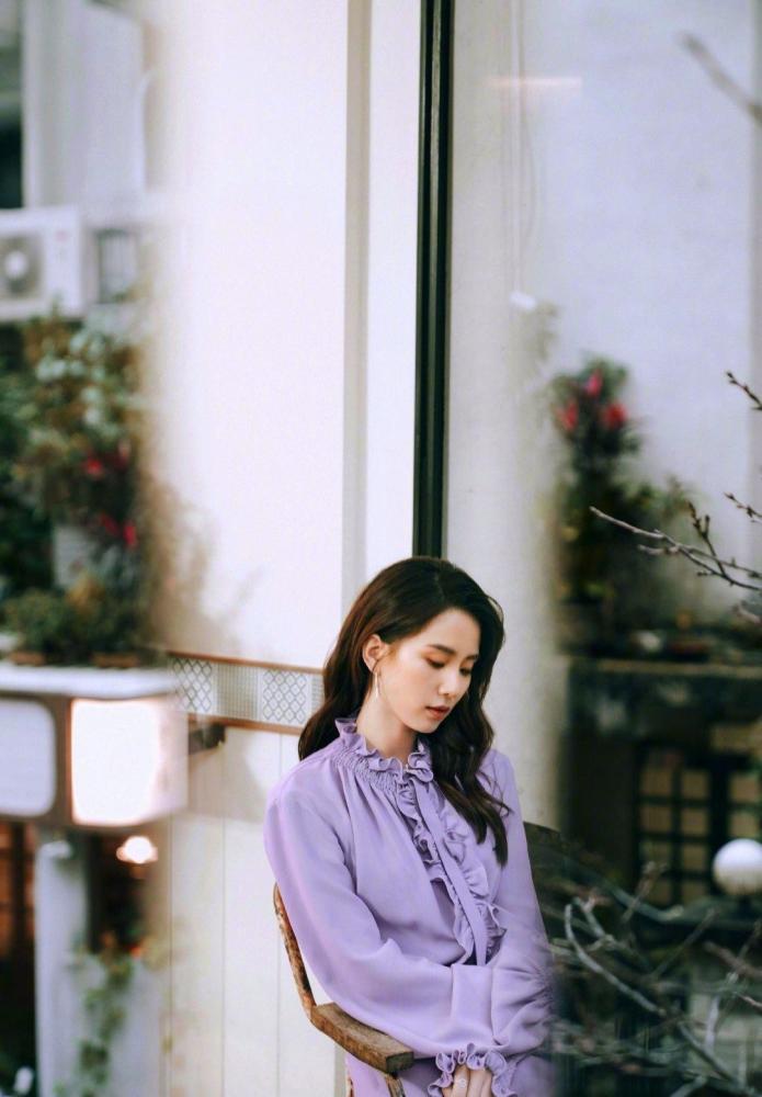 ��ʫʫ���˽ڴ���ɫ��ȹ������ˣ����糤����������������